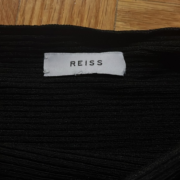 Reiss off the shoulder top - Picture 2 of 2